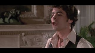 Ретро порнуха с отсосами от симпатичных служанок и еблей в волосатые вагины